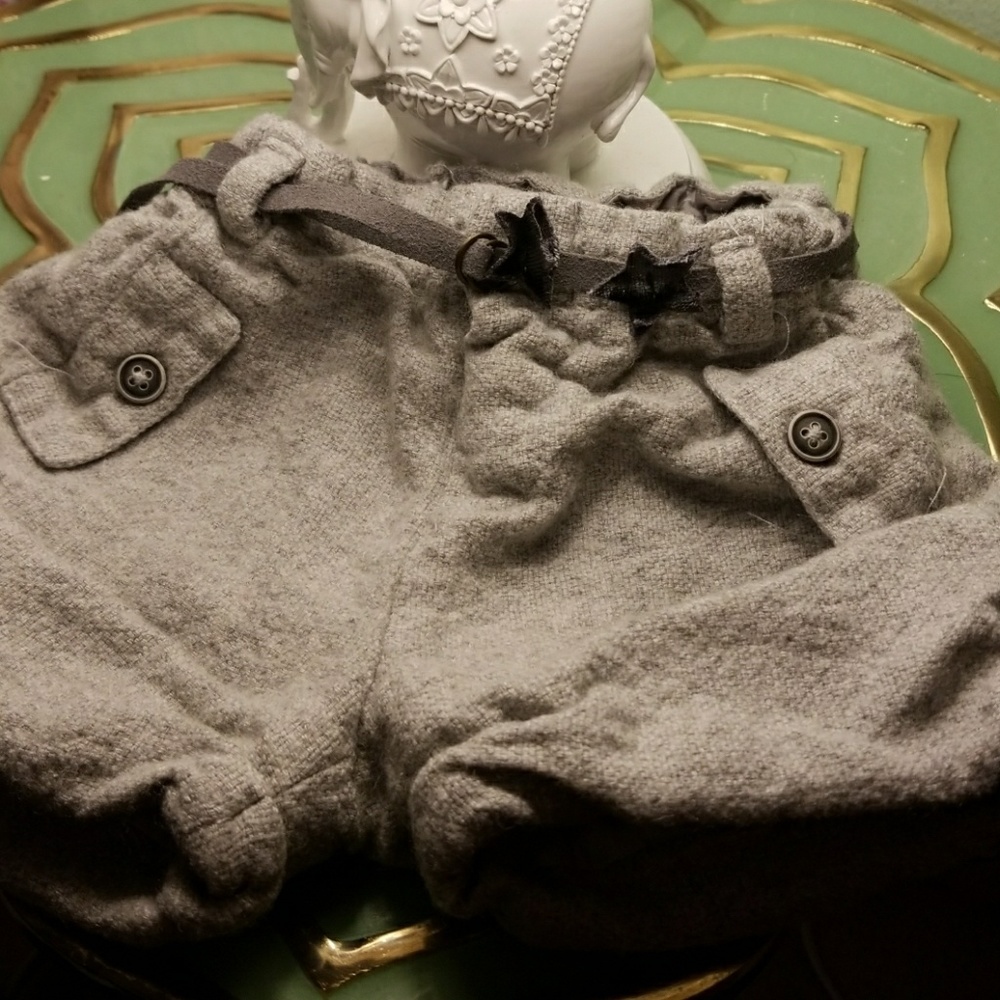 Grey shorts